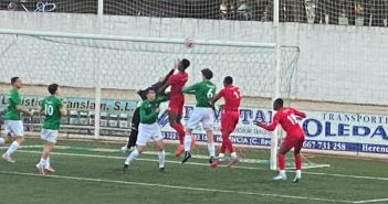 EMPACHO DE GOLES Y UN JAMÓN . 4 – 4. Poca fortuna ante el Herencia.El jamón para Guille.