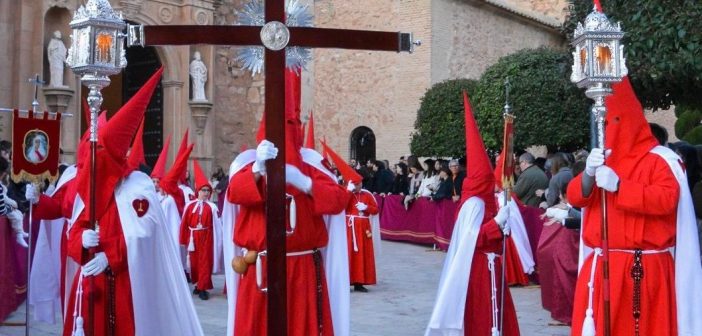 LA SEMANA SANTA EN IMÁGENES. LOS COLORAOS