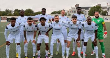FRUSTRANTE EMPATE EN EL CARMEN ( 3 – 3 ) . El play-off, en peligro .