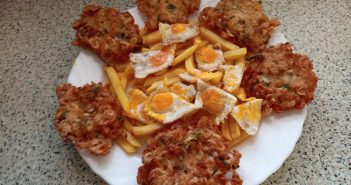 TORTITAS DE CAMARONES AL ESTILO GADITANO
