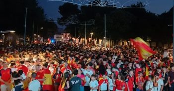 ¡¡¡ ESPAÑA, ESPAÑA, ESPAÑA…!!! LA MANOLA SE TIÑE DE ROJO. ¡ESPAÑA CAMPEONA DEL MUNDO!